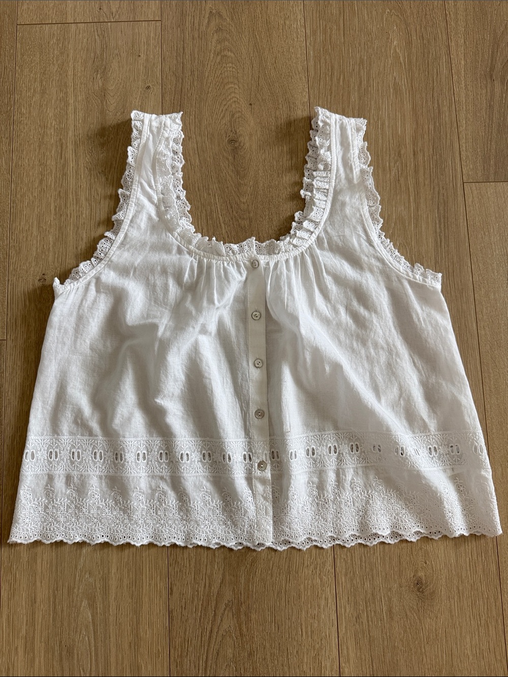 Madewell Embroidered Ruffle Trim Sleeveless Top In Eyelet White sz. S - Picture 2 of 6